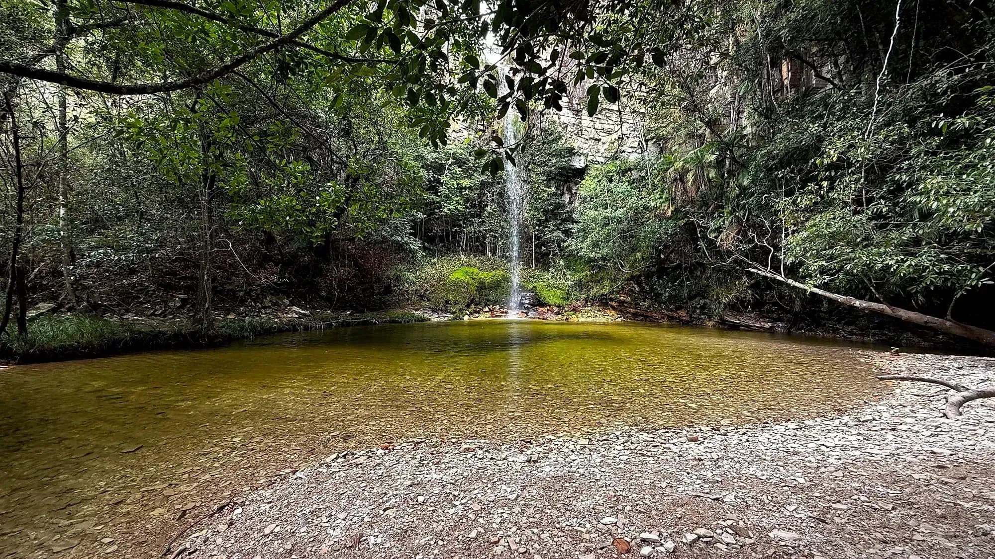 Cachoeira Escondida